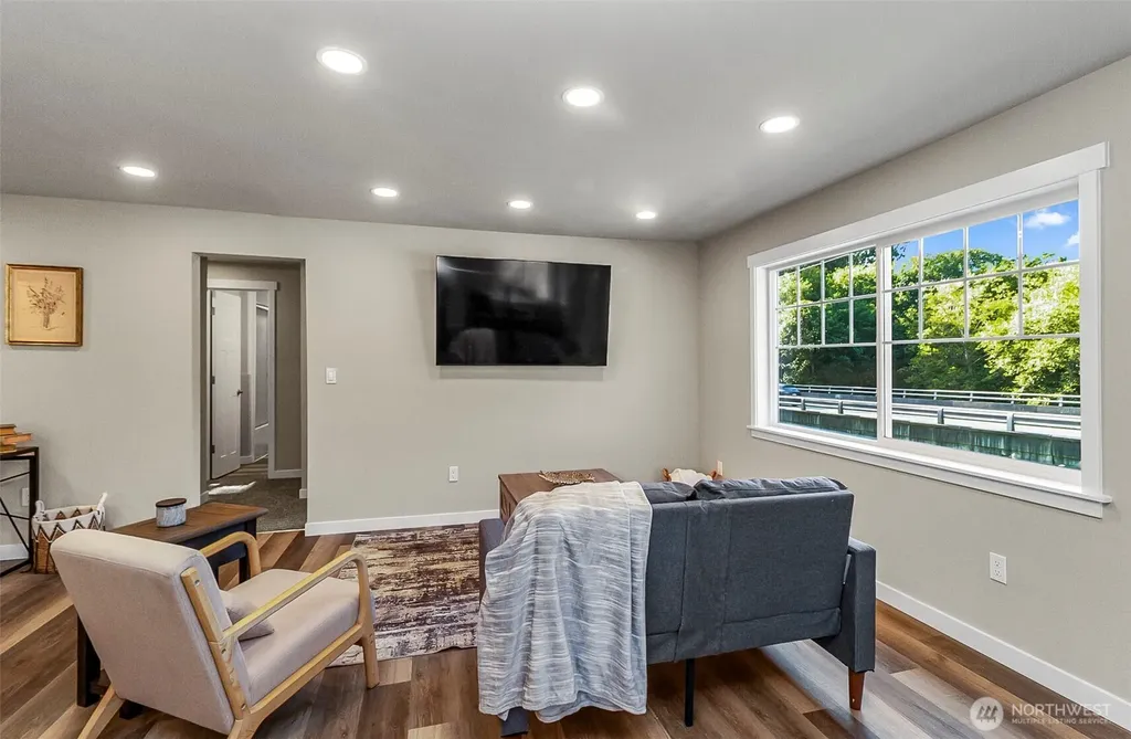 1526 W Mukilteo Boulevard Everett WA 98203