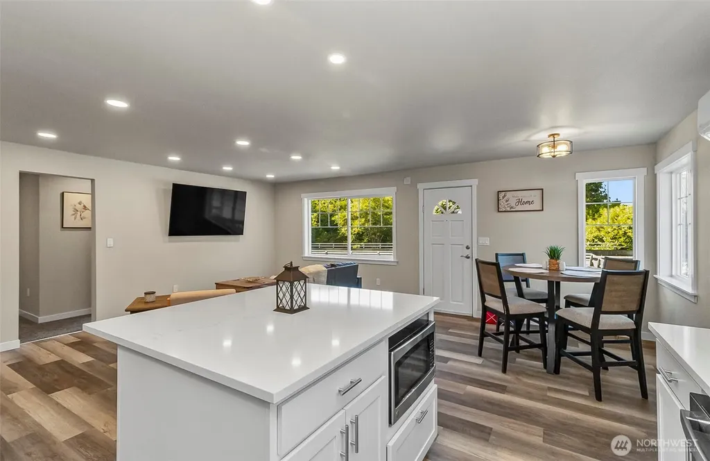 1526 W Mukilteo Boulevard Everett WA 98203