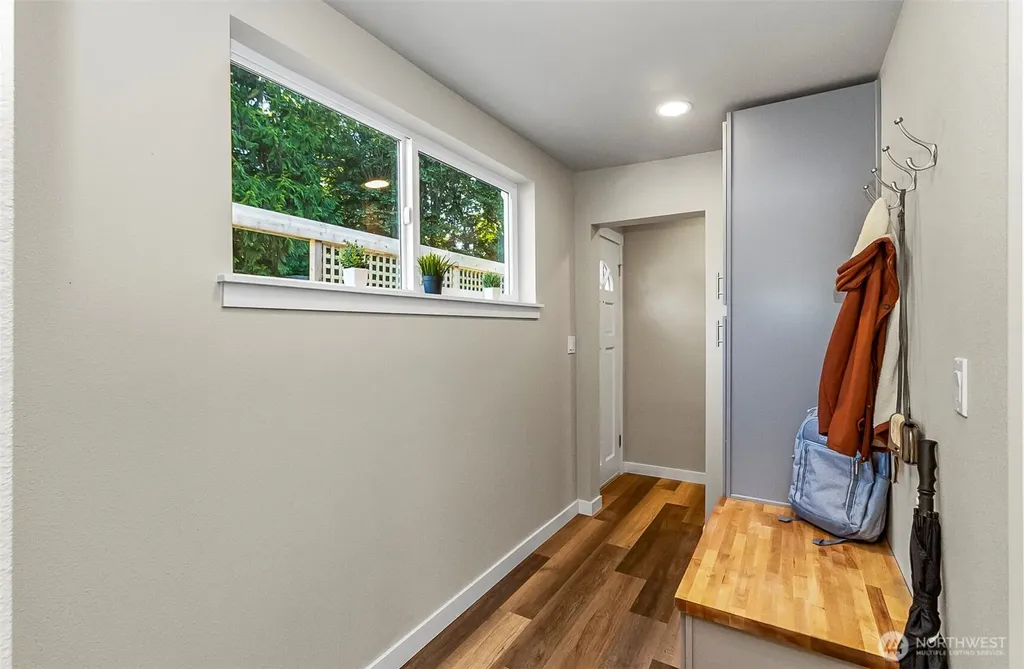 1526 W Mukilteo Boulevard Everett WA 98203