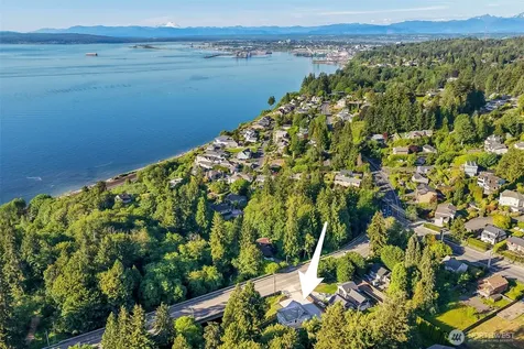 1526 W Mukilteo Boulevard Everett WA 98203