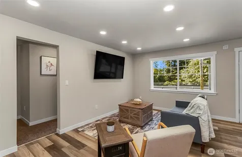 1526 W Mukilteo Boulevard Everett WA 98203
