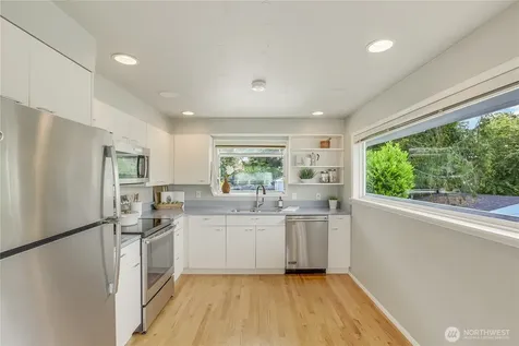 10417 76th Avenue S Seattle WA 98178
