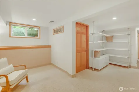 10417 76th Avenue S Seattle WA 98178