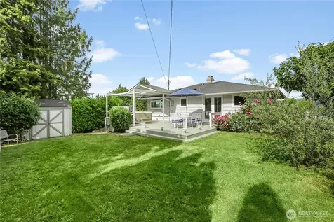 10417 76th Avenue S Seattle WA 98178