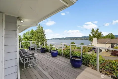 10417 76th Avenue S Seattle WA 98178