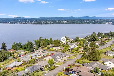10417 76th Avenue S Seattle WA 98178