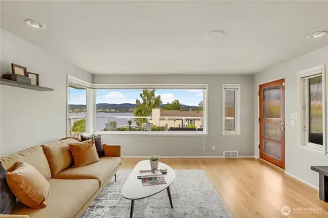 10417 76th Avenue S Seattle WA 98178