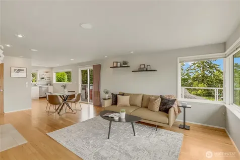 10417 76th Avenue S Seattle WA 98178