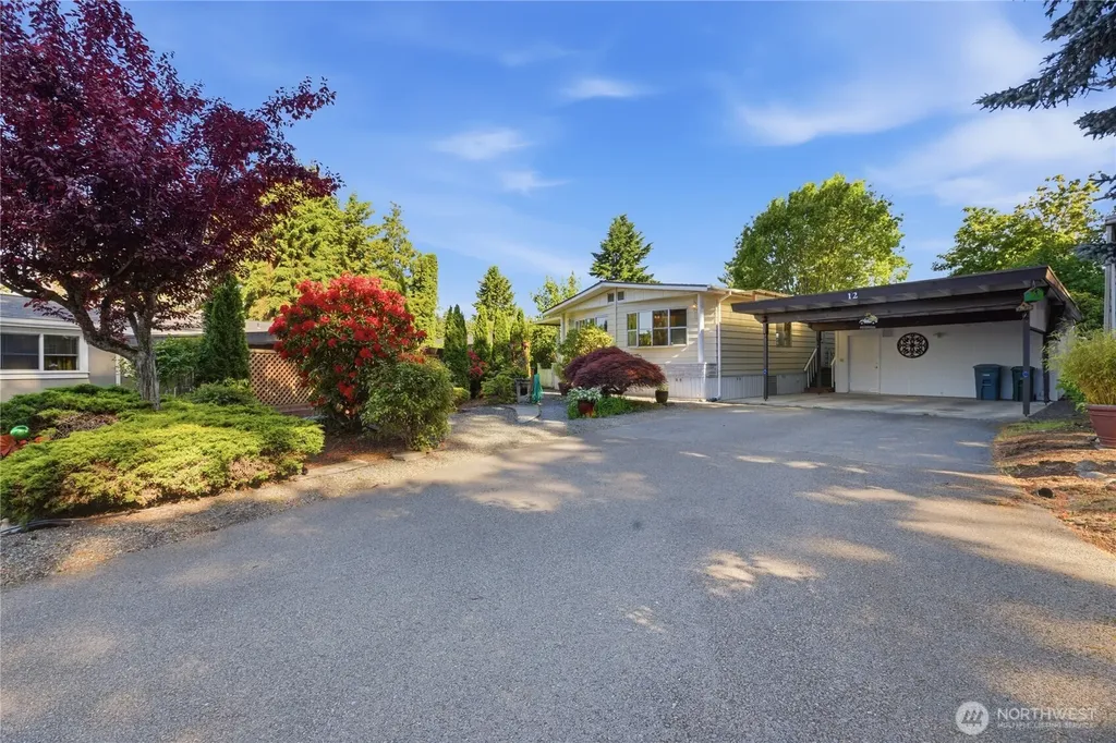 9314 Canyon Road E Puyallup WA 98371