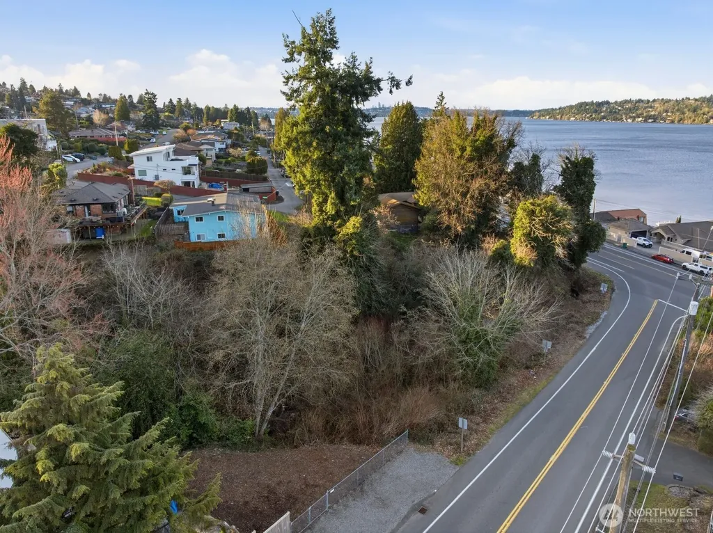 11027 84th Avenue S Seattle WA 98178