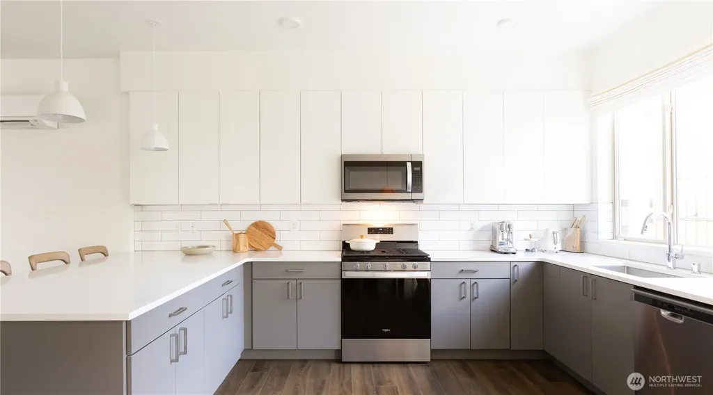 32731 Madrona Avenue SE Black Diamond WA 98010