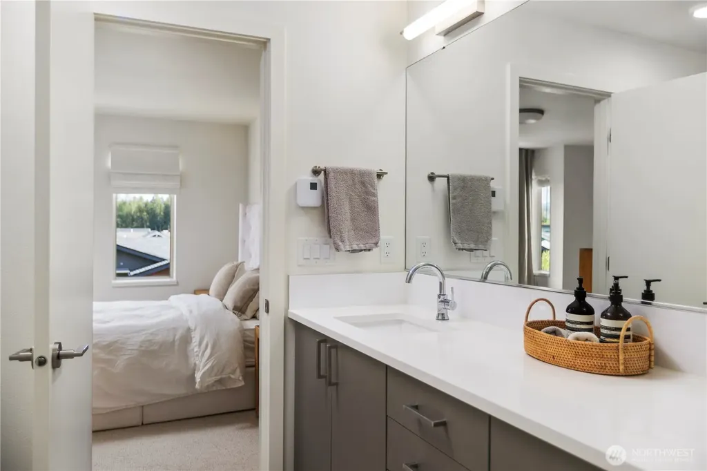 32731 Madrona Avenue SE Black Diamond WA 98010