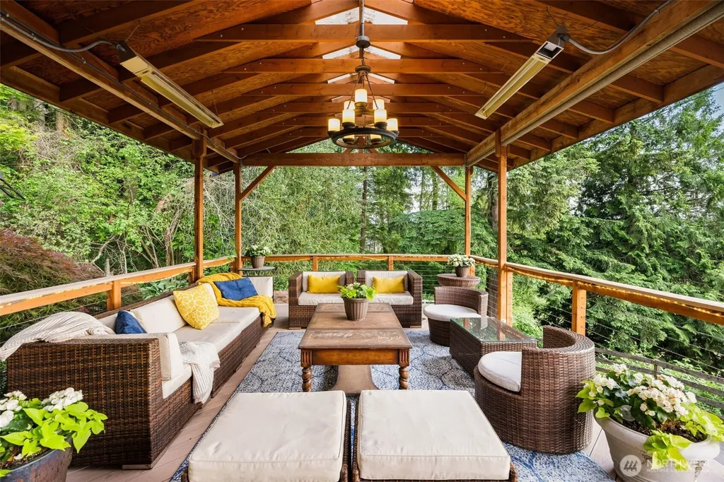 13244 Woodinville-redmond Road NE Redmond WA 98052