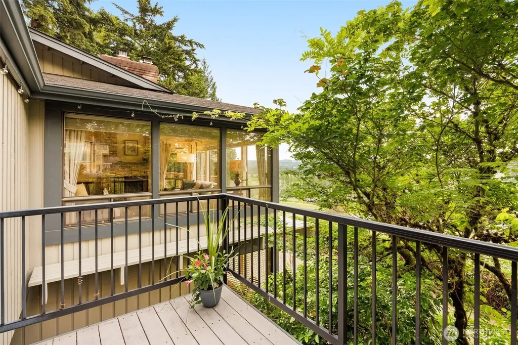 13244 Woodinville-redmond Road NE Redmond WA 98052