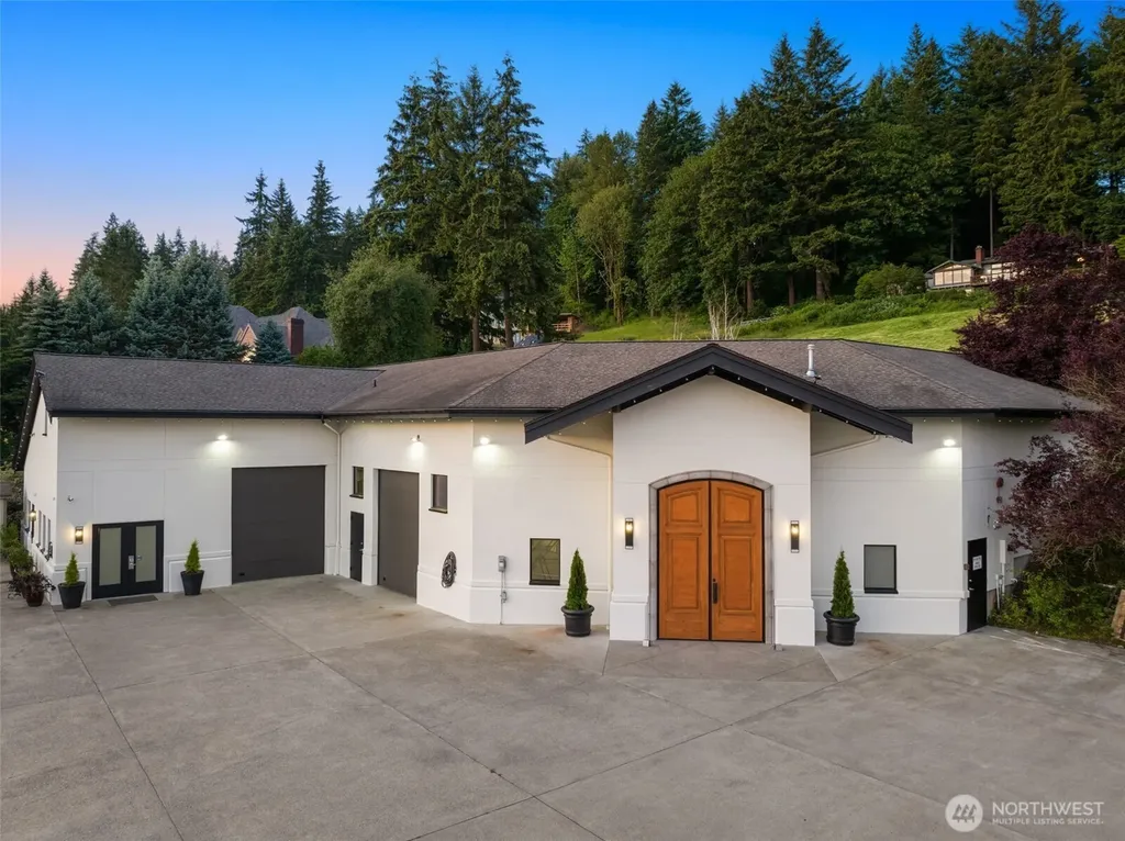 13244 Woodinville-redmond Road NE Redmond WA 98052