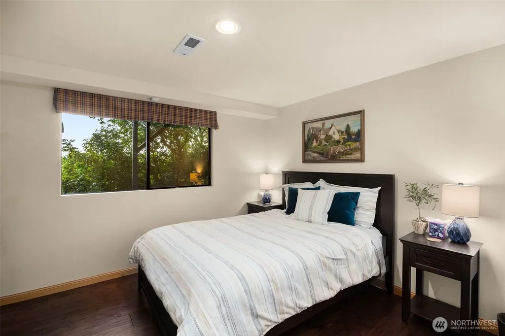 13244 Woodinville-redmond Road NE Redmond WA 98052