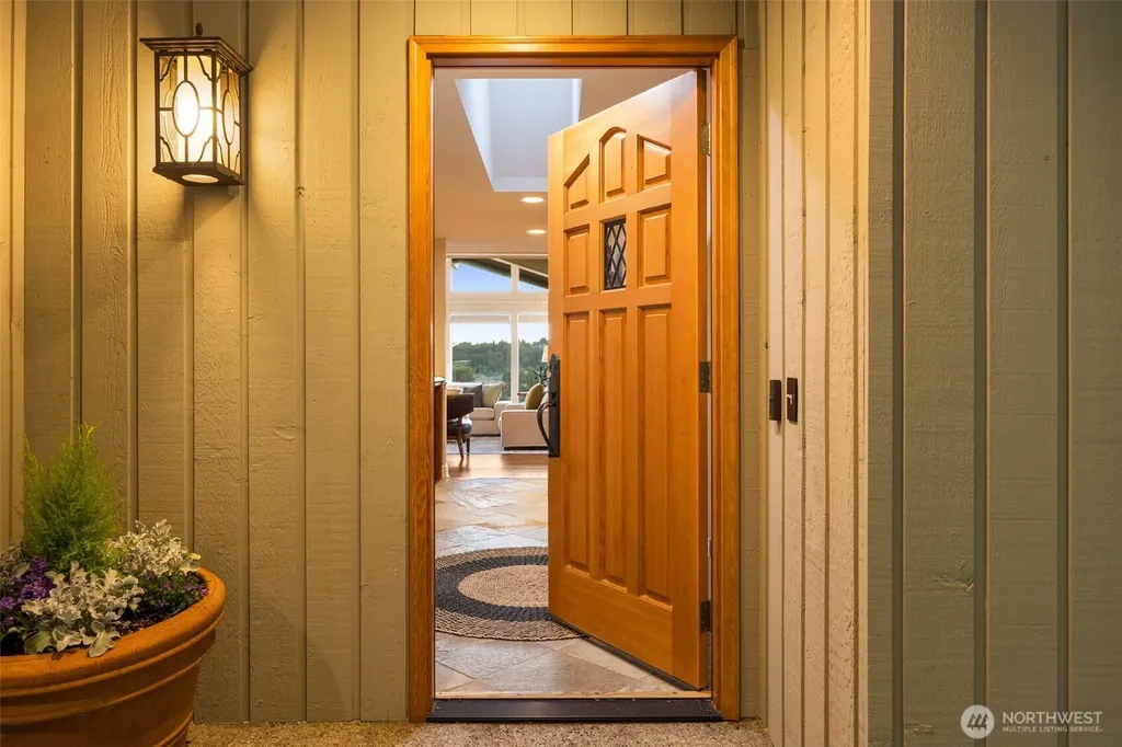 13244 Woodinville-redmond Road NE Redmond WA 98052