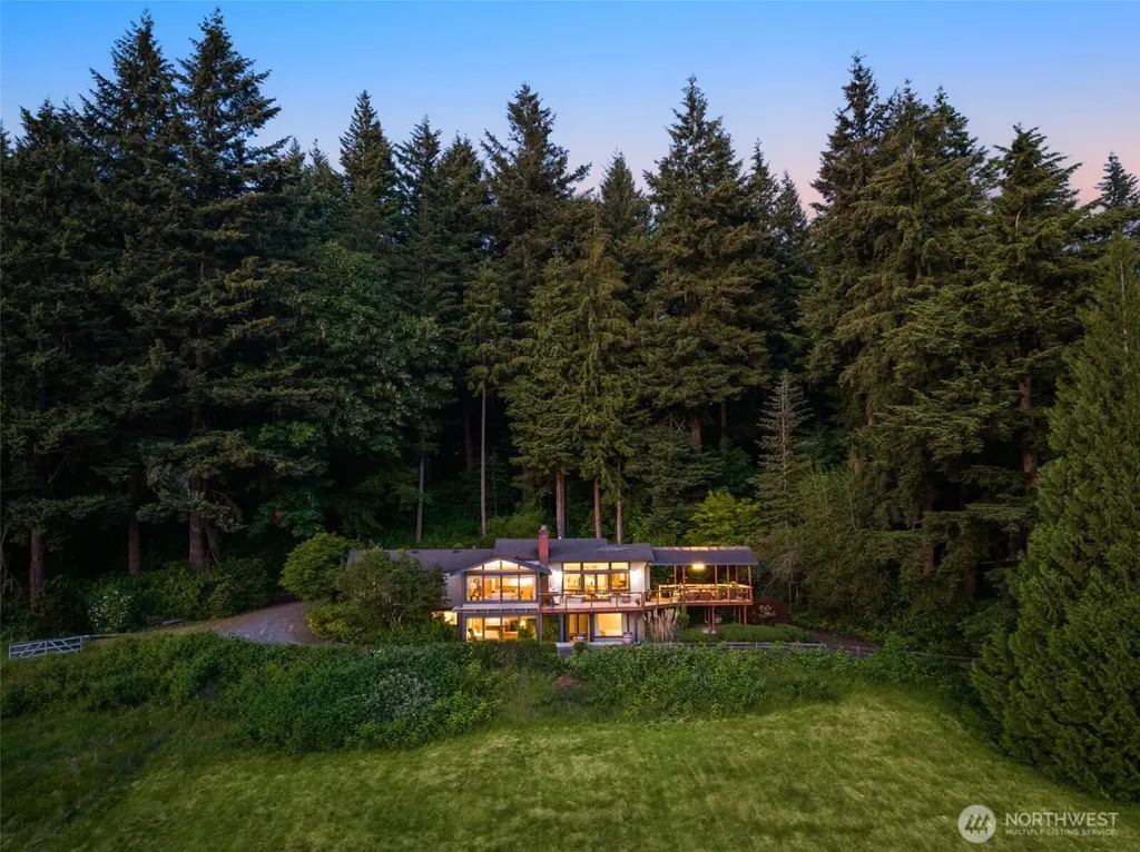 13244 Woodinville-redmond Road NE Redmond WA 98052