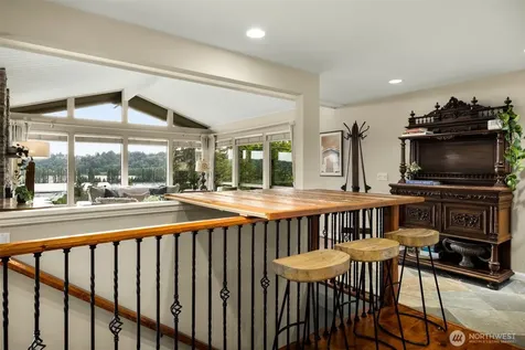 13244 Woodinville-redmond Road NE Redmond WA 98052