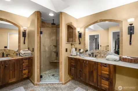 13244 Woodinville-redmond Road NE Redmond WA 98052