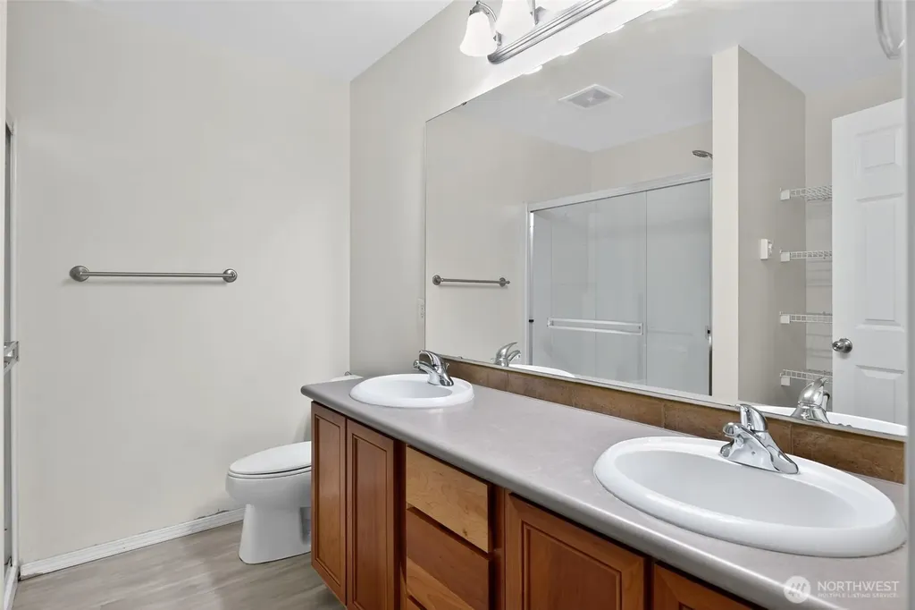 28700 34th Avenue S Auburn WA 98001