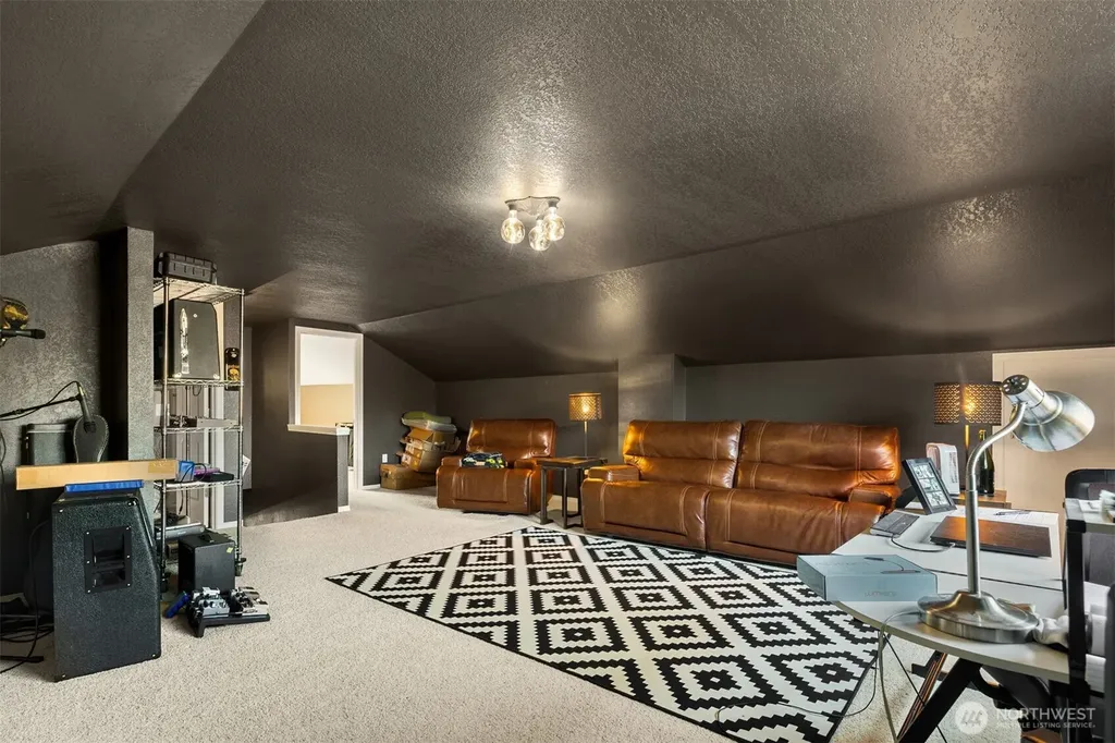 14211 SE 162nd Place Renton WA 98058