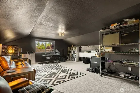 14211 SE 162nd Place Renton WA 98058