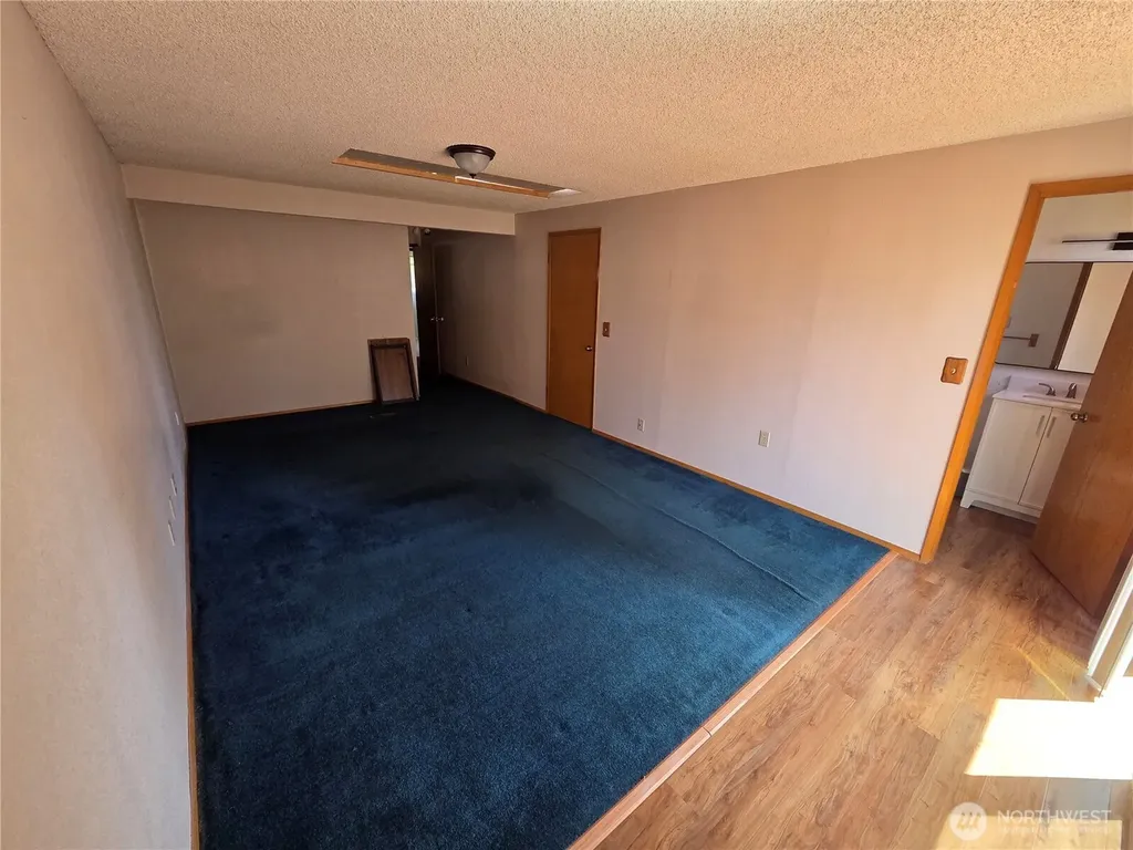 3712 S 175th Seatac WA 98188