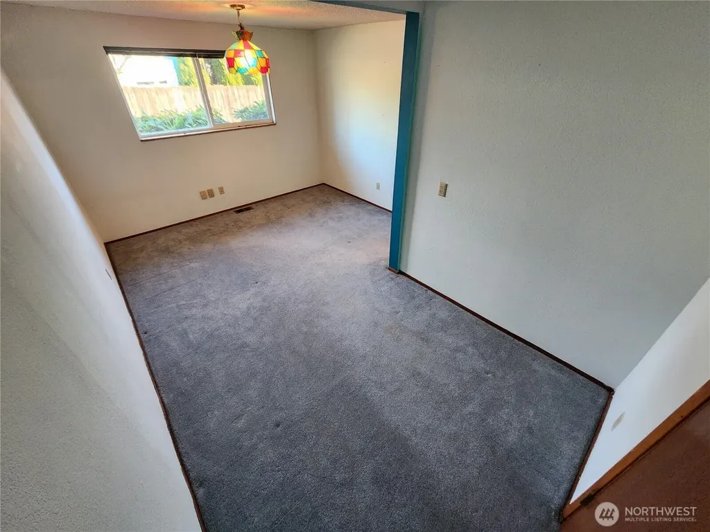 3712 S 175th Seatac WA 98188
