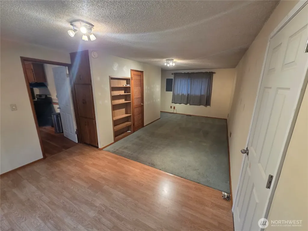 3712 S 175th Seatac WA 98188
