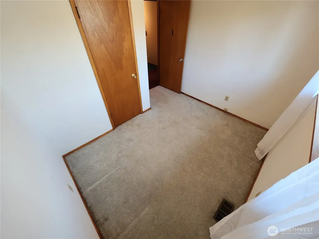 3712 S 175th Seatac WA 98188