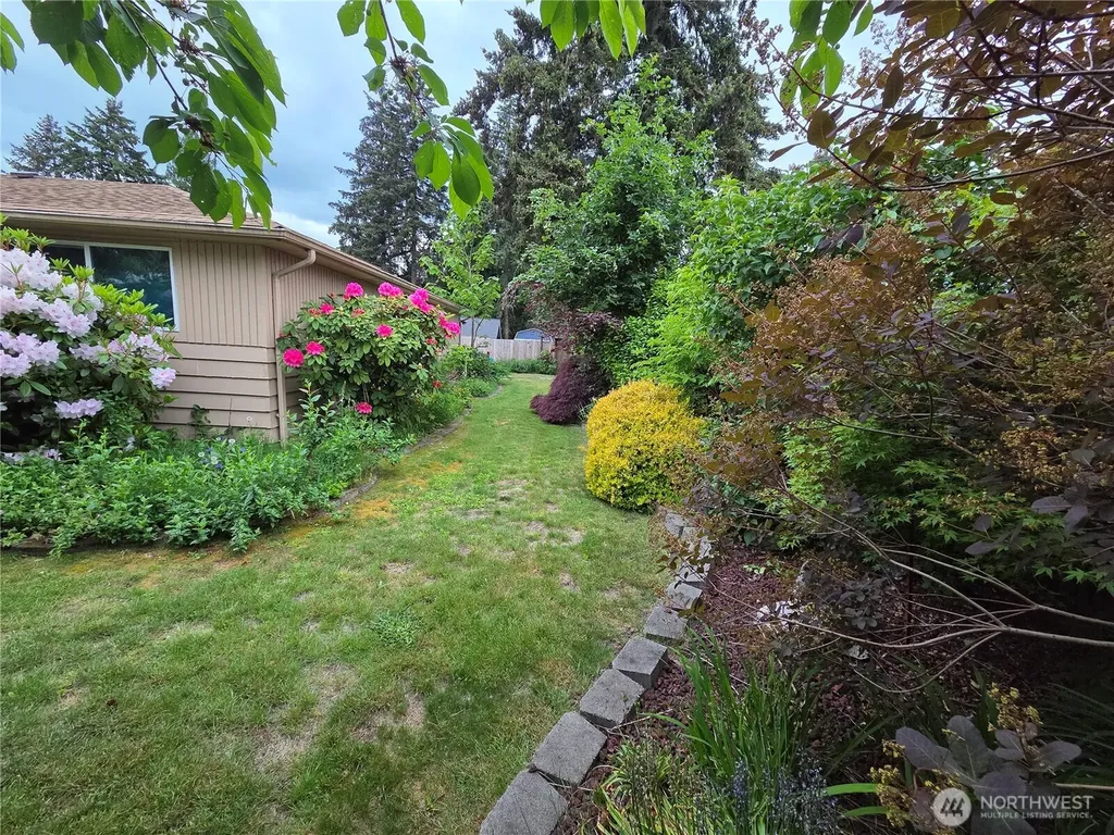 3712 S 175th Seatac WA 98188