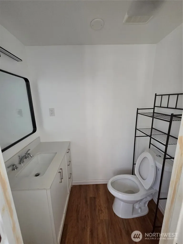 3712 S 175th Seatac WA 98188