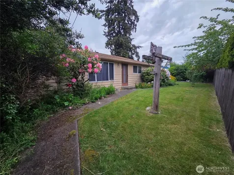 3712 S 175th Seatac WA 98188