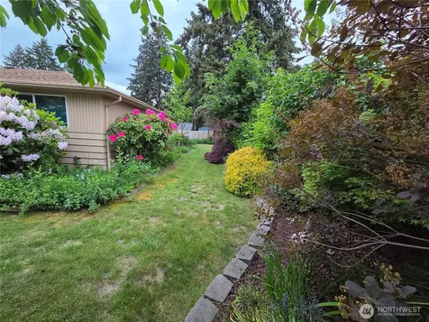 3712 S 175th Seatac WA 98188