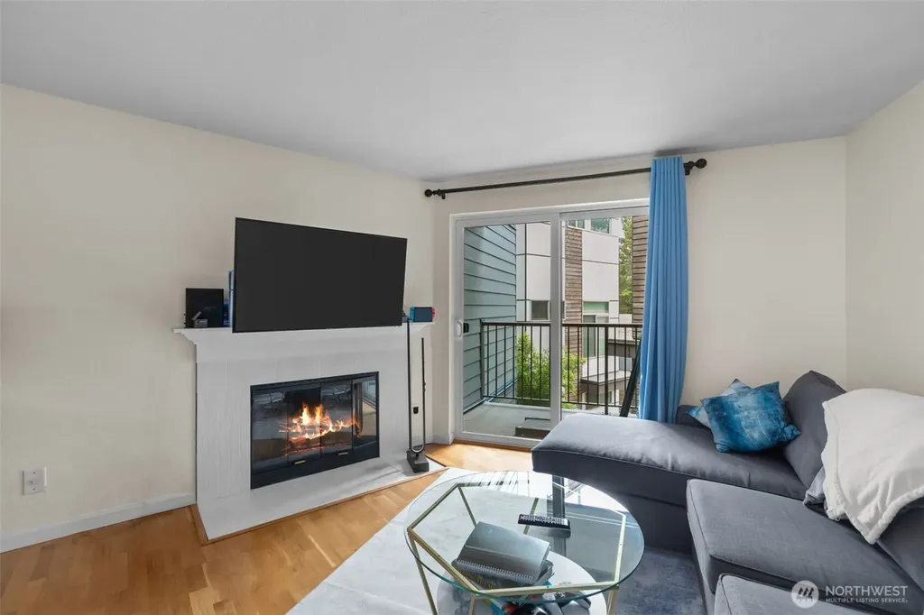 3045 20th Avenue W Seattle WA 98199