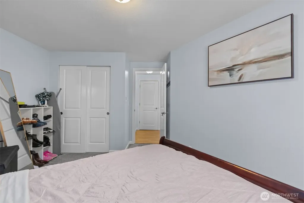 3045 20th Avenue W Seattle WA 98199