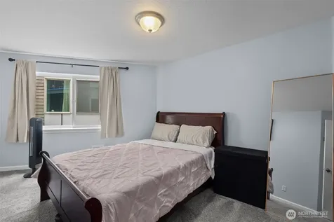 3045 20th Avenue W Seattle WA 98199