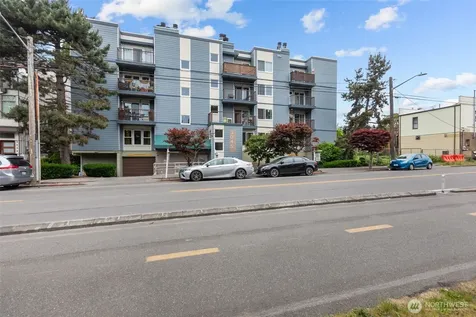 3045 20th Avenue W Seattle WA 98199