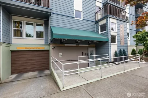3045 20th Avenue W Seattle WA 98199
