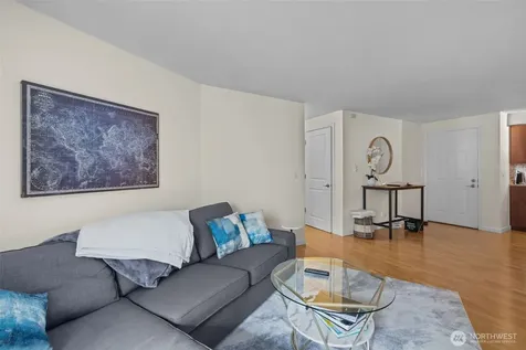 3045 20th Avenue W Seattle WA 98199