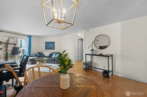 3045 20th Avenue W Seattle WA 98199