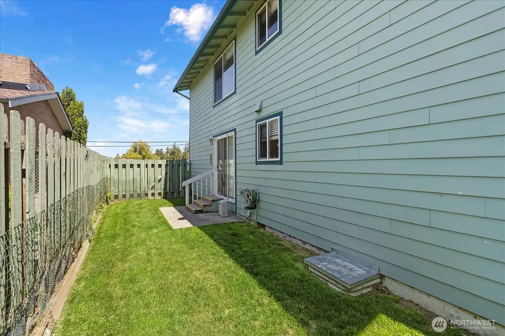 1113 SE 6th Avenue Oak Harbor WA 98277