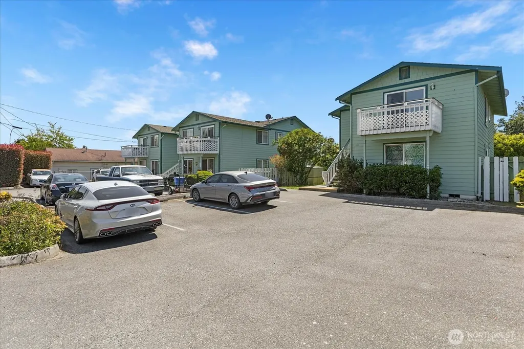 1113 SE 6th Avenue Oak Harbor WA 98277