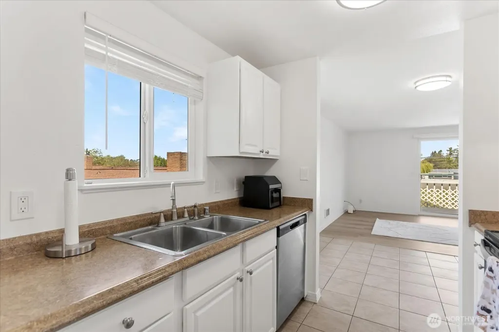 1113 SE 6th Avenue Oak Harbor WA 98277
