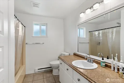 1113 SE 6th Avenue Oak Harbor WA 98277