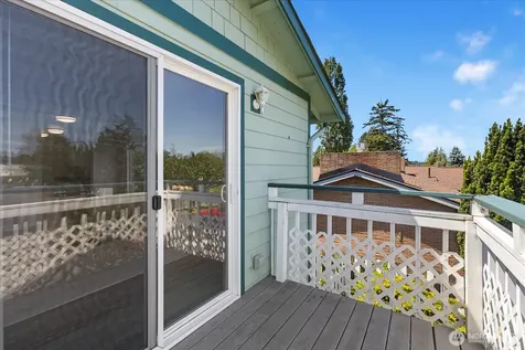 1113 SE 6th Avenue Oak Harbor WA 98277