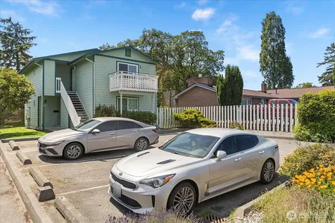 1113 SE 6th Avenue Oak Harbor WA 98277