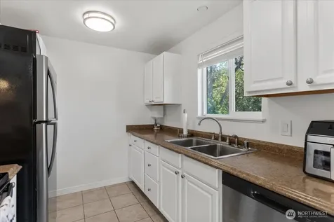 1113 SE 6th Avenue Oak Harbor WA 98277
