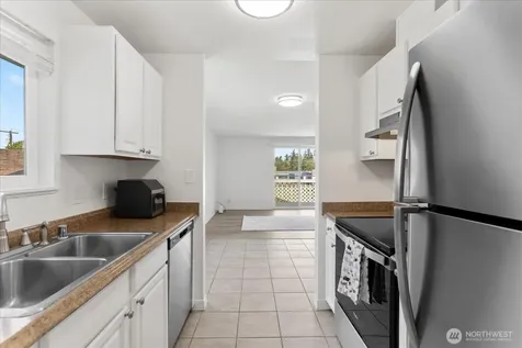 1113 SE 6th Avenue Oak Harbor WA 98277